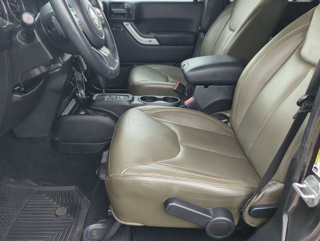 2017 Jeep Wrangler Unlimited Sahara 4x4