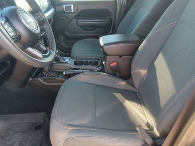 2025 Jeep Wrangler 4-Door Willys 4x4