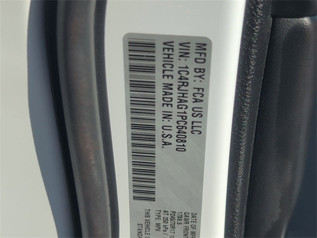 2023 Jeep Grand Cherokee Laredo 4x4