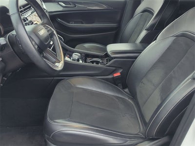 2022 Jeep Grand Cherokee L Altitude 4x4