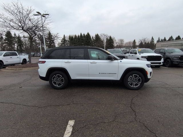 2023 Jeep Grand Cherokee Trailhawk