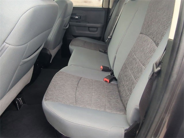 2018 RAM 1500 Big Horn Quad Cab 4x4 6'4' Box