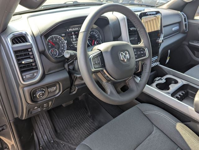 2025 RAM 1500 Big Horn Crew Cab 4x4 5'7' Box