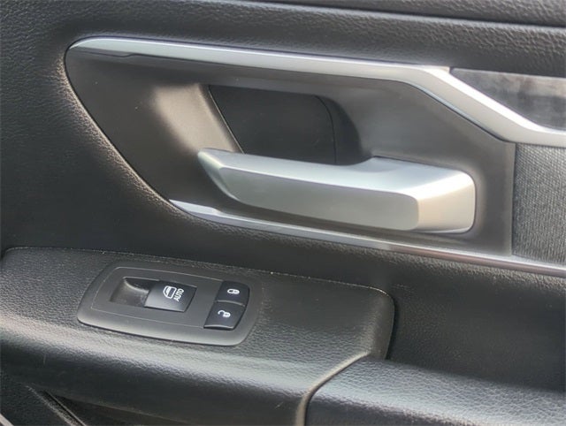 2019 RAM 1500 Big Horn/Lone Star Crew Cab 4x4 5'7' Box