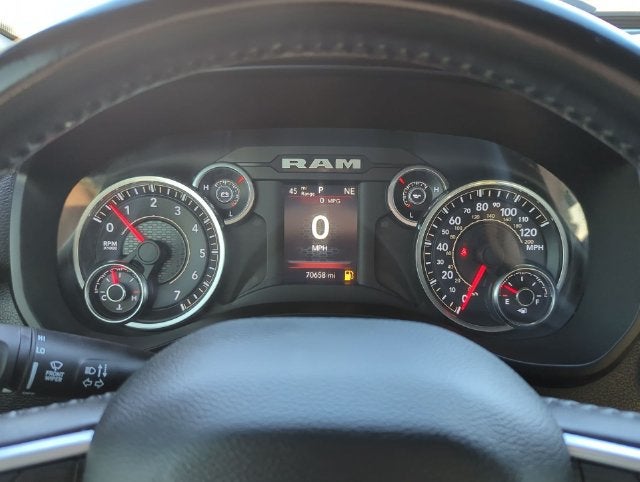 2022 RAM 1500 Big Horn Crew Cab 4x4 5'7' Box