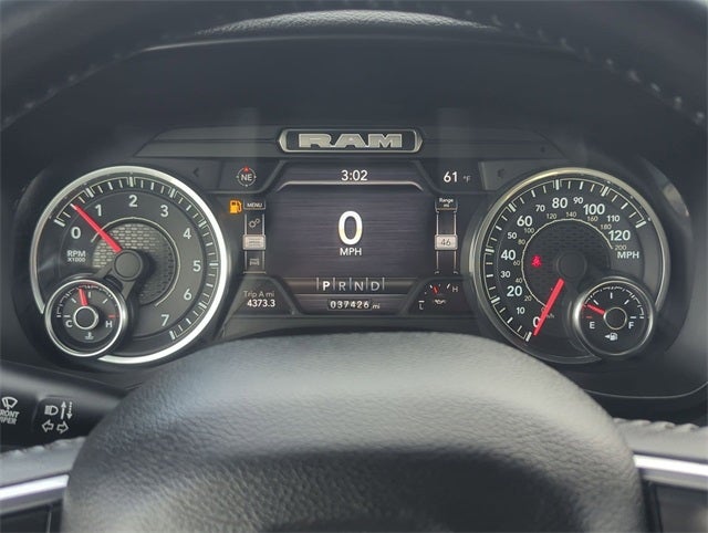 2022 RAM 1500 Laramie Crew Cab 4x4 5'7' Box