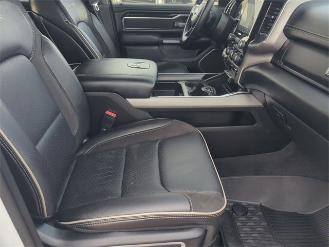 2022 RAM 1500 Laramie Crew Cab 4x4 5'7' Box