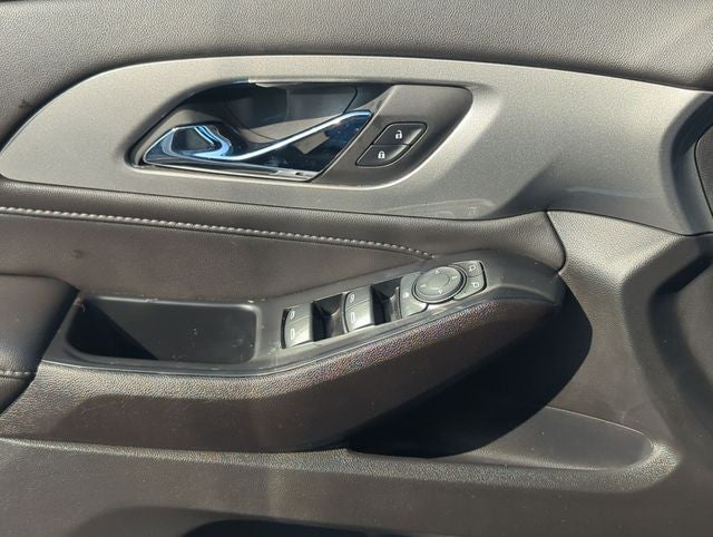 2023 Chevrolet Traverse FWD LT Cloth