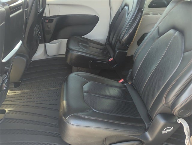 2020 Chrysler Pacifica Touring L Plus