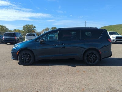 2025 Chrysler Pacifica Limited AWD