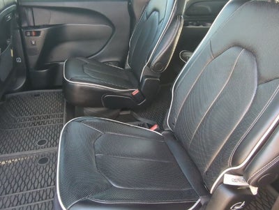 2025 Chrysler Pacifica Limited AWD