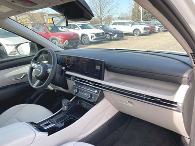 2025 Hyundai TUCSON SE