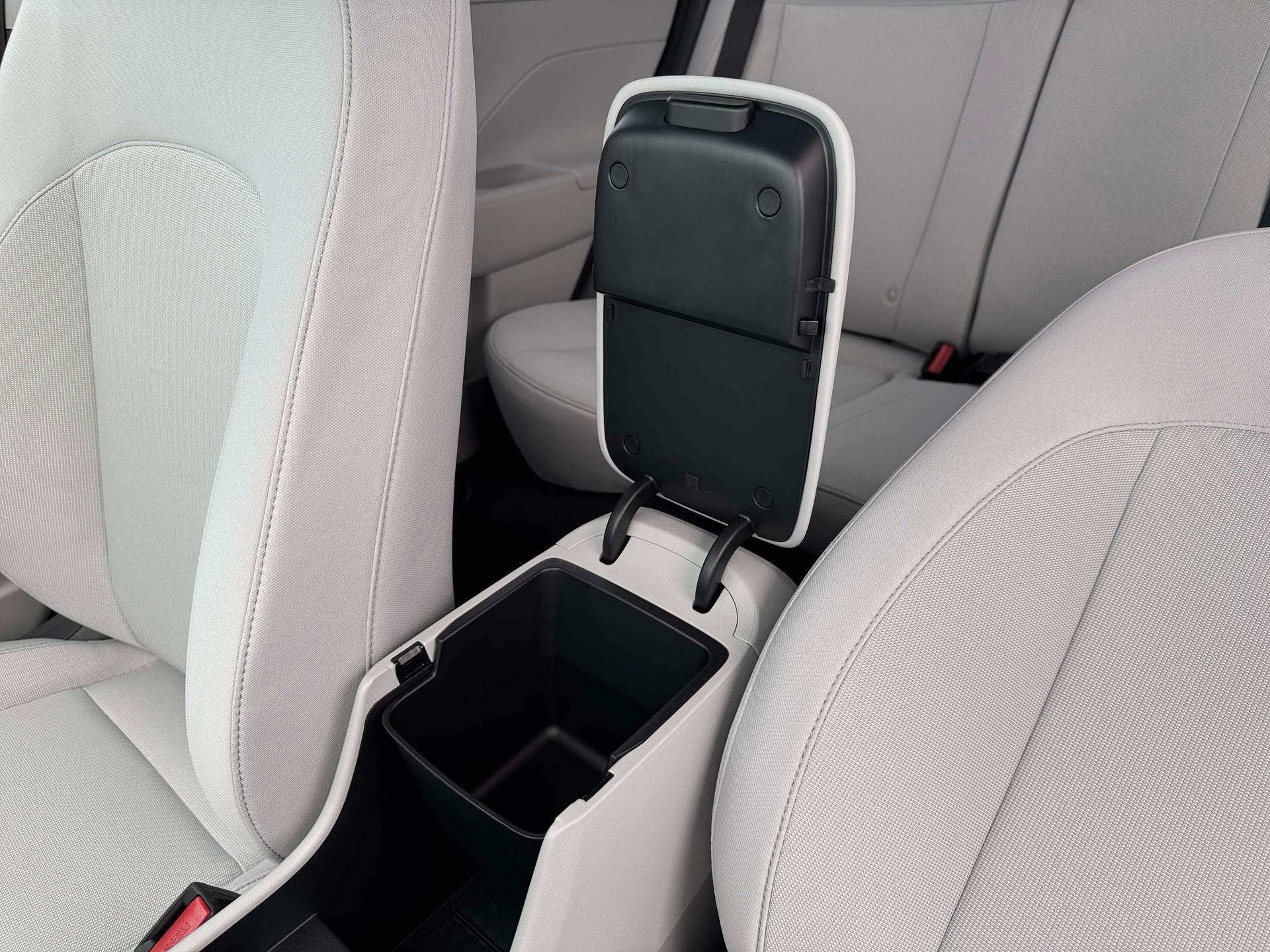 2026 Hyundai KONA SE AWD