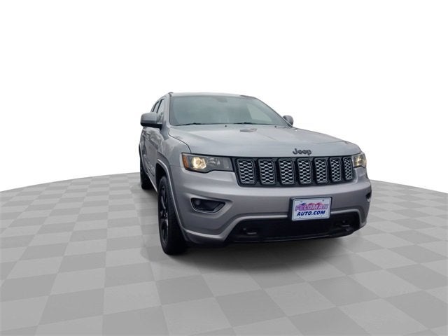 2020 Jeep Grand Cherokee Laredo