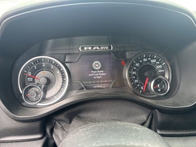 2020 RAM 1500 Big Horn Crew Cab 4x4 5'7" Box