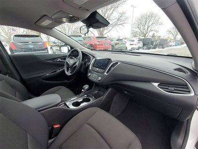 2023 Chevrolet Malibu RS