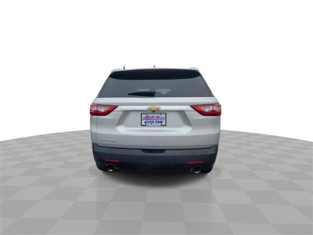 2018 Chevrolet Traverse LT Cloth