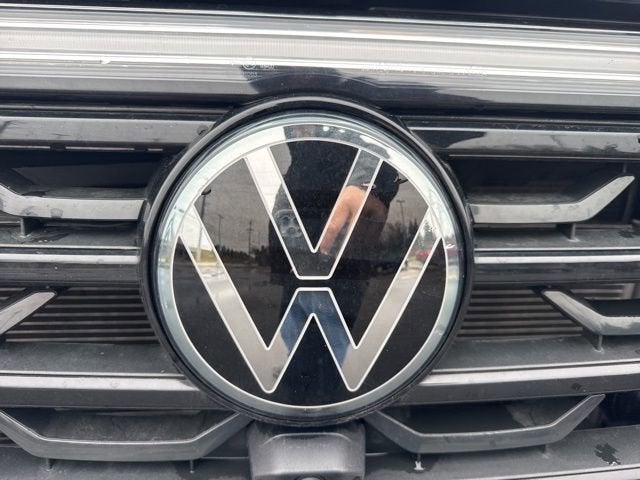 2024 Volkswagen Atlas Cross Sport 2.0T SEL Premium R-Line