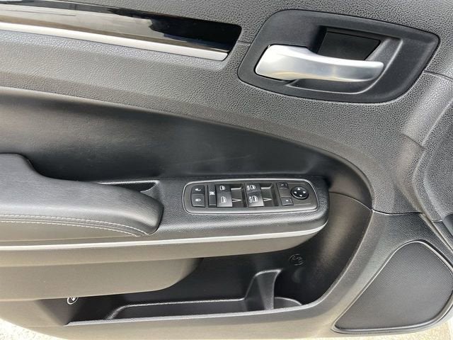 2021 Chrysler 300 300S