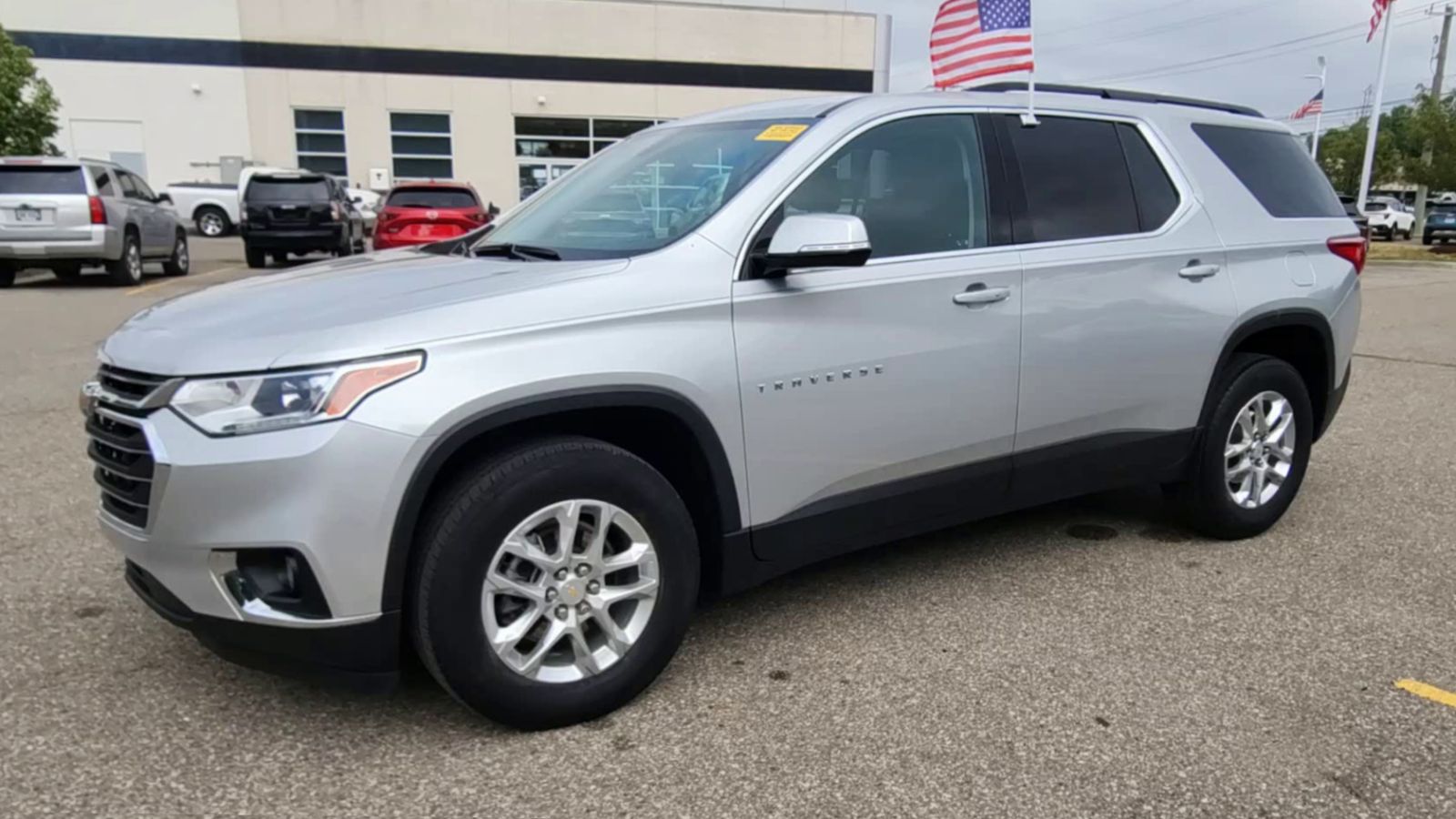 2020 Chevrolet Traverse LT Cloth