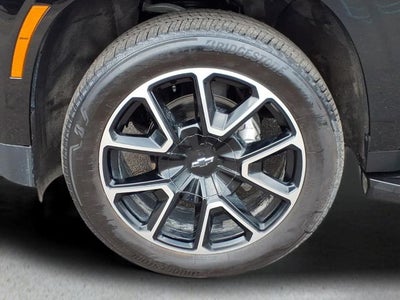 2025 Chevrolet Suburban RST