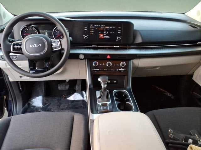 2023 Kia Carnival LX