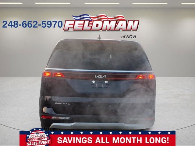 2023 Kia Carnival LX