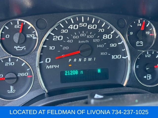 2025 Chevrolet Express Passenger 1LT