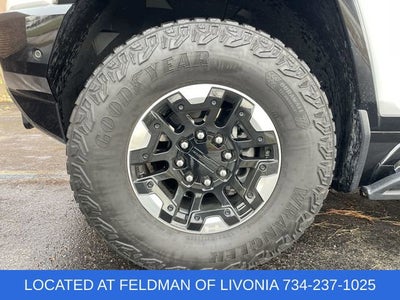 2024 GMC HUMMER EV SUV 2X