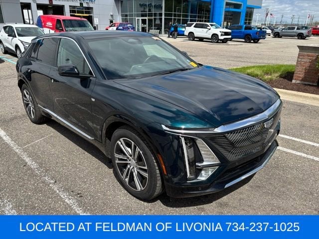 2024 Cadillac LYRIQ Luxury 1