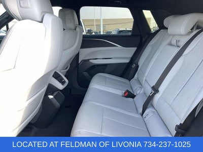 2024 Cadillac LYRIQ Luxury 1