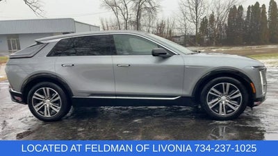 2024 Cadillac LYRIQ Luxury 2