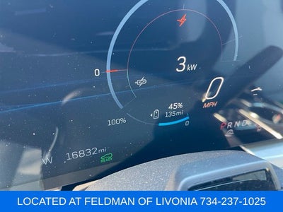 2024 Cadillac LYRIQ Luxury 2