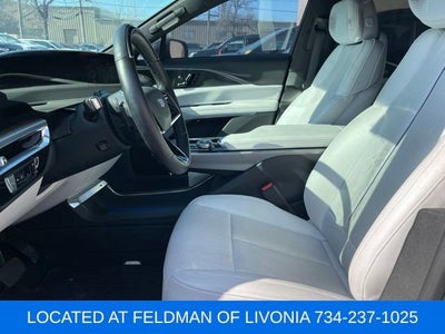 2024 Cadillac LYRIQ Sport 2