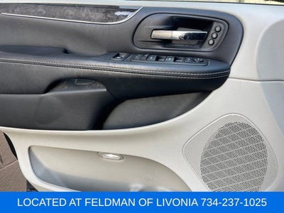2015 Chrysler Town & Country Limited Platinum