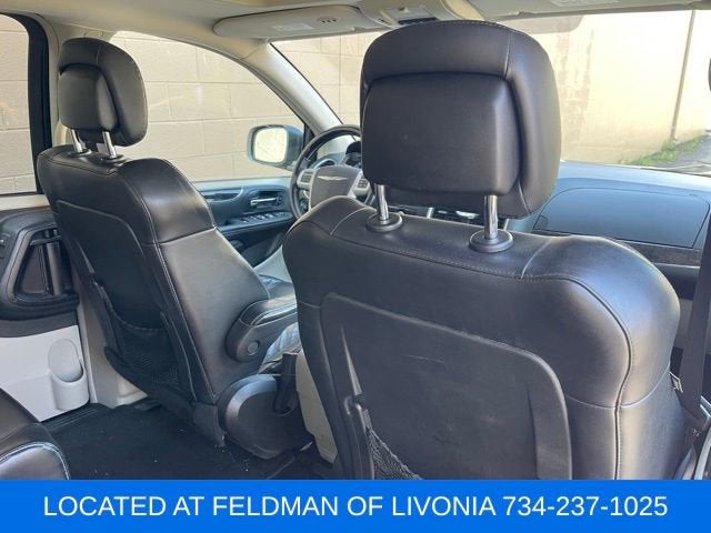 2015 Chrysler Town & Country Limited Platinum