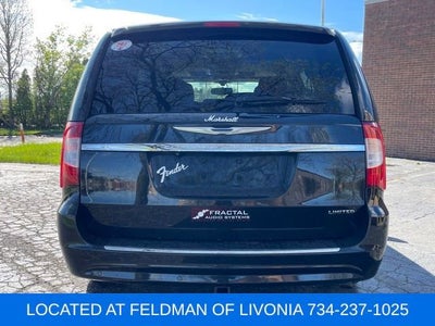 2015 Chrysler Town & Country Limited Platinum