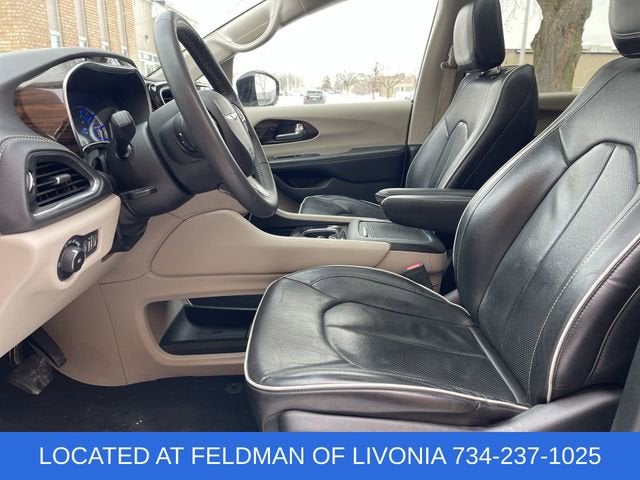 2023 Chrysler Pacifica Hybrid Limited