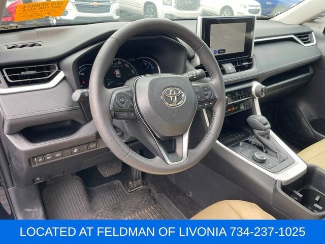 2025 Toyota RAV4 Hybrid XLE