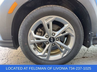 2023 Hyundai KONA SEL