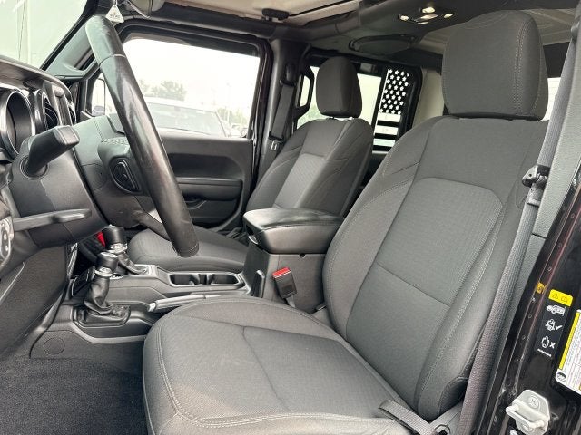 2022 Jeep Gladiator Sport