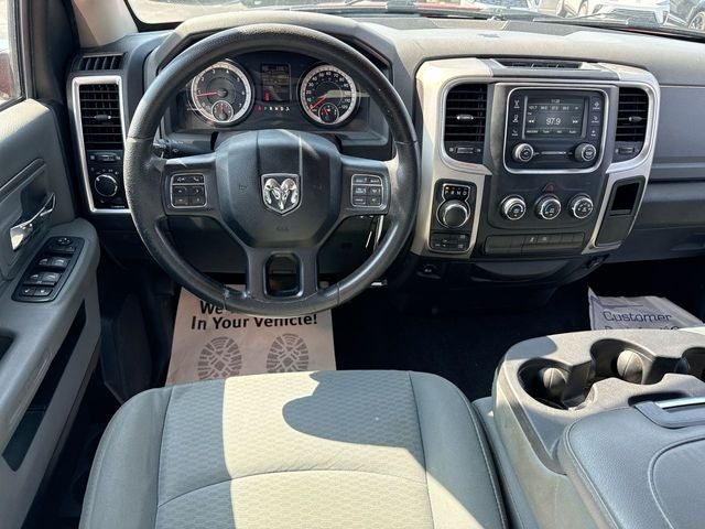2017 RAM 1500 SLT