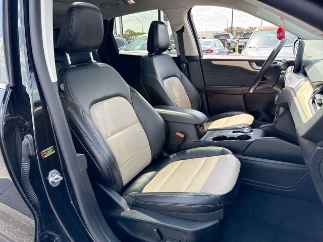 2022 Ford Escape Plug-In Hybrid Titanium