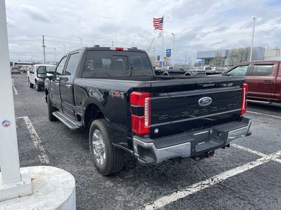 2023 Ford F-350SD Lariat