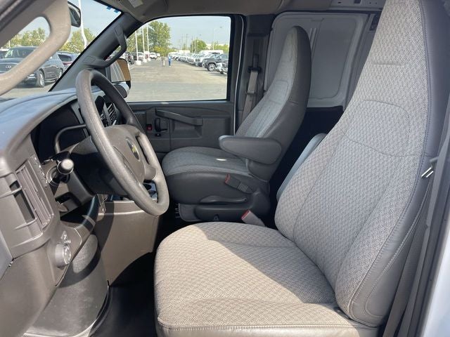 2024 Chevrolet Express 2500 Work Van Cargo
