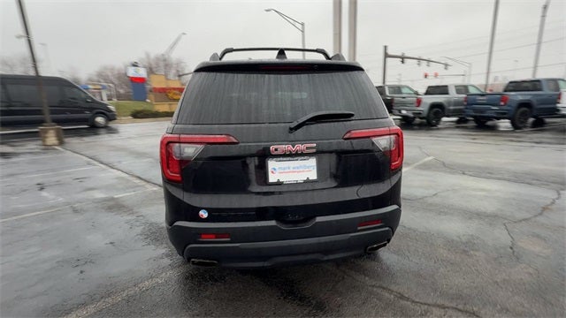 2021 GMC Acadia SLT