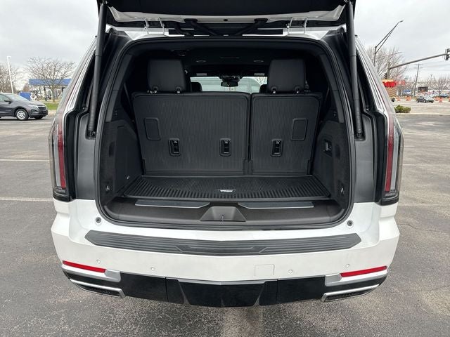 2025 Cadillac Escalade Luxury