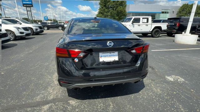 2021 Nissan Altima 2.5 SR