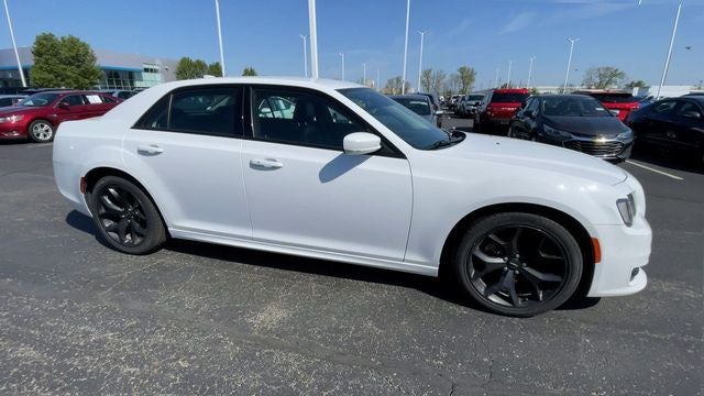 2022 Chrysler 300 Touring