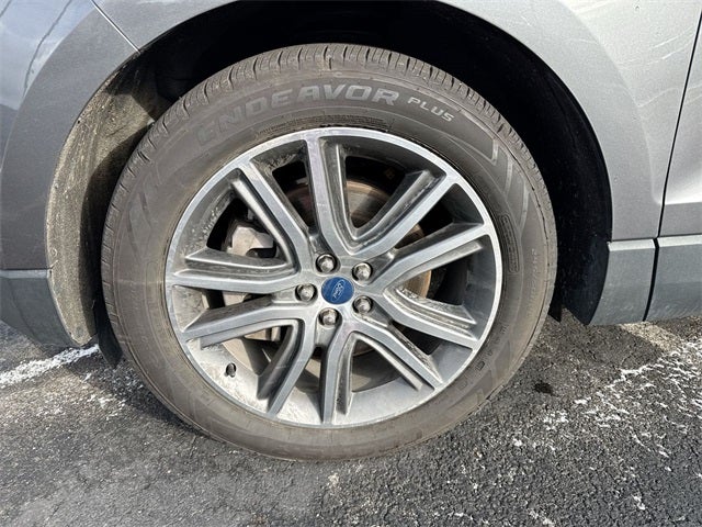 2022 Ford Edge Titanium